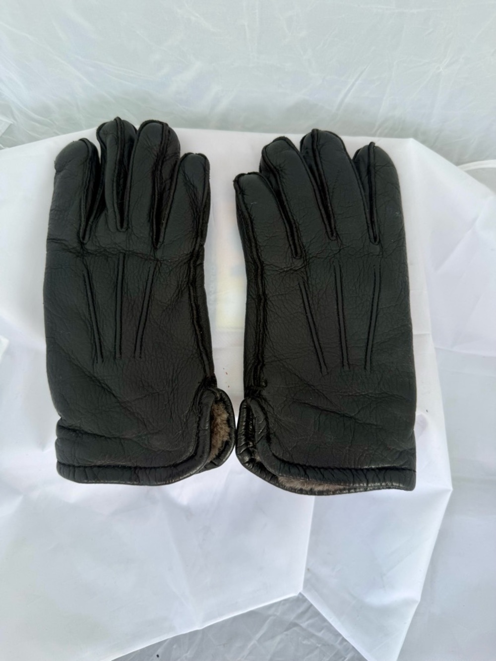 L.L. Bean Black Leather Men’s Gloves